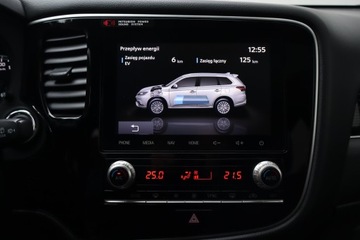 Mitsubishi Outlander III SUV PHEV Facelifting 2020 2.4 PHEV 224KM 2020 Mitsubishi Outlander 2.4 PHEV, Salon Polska, zdjęcie 22