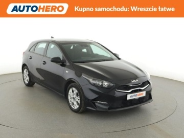 Kia Ceed III Hatchback Facelifting  1.0 T-GDI 120KM 2022 Kia Cee'd Kamera, Aut.klima, Navi, Bluetooth, zdjęcie 9