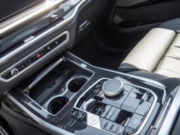 BMW X7 SUV Facelifting 3.0 40d 352KM 2025 BMW X7 xDrive40d Sport Suv 3.0 (352KM) 2025, zdjęcie 9