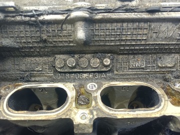 AUDI A6 C5 2.4 A8 D2 2.8 HLAVA MOTORU 078103373AH KOMPLETNÍ VAČKA VENTILY
