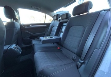 Volkswagen Passat B8 Variant Facelifting 2.0 TDI SCR 200KM 2022 Volkswagen Passat Business Pakiety, FV 23, GPS, ACC, Keyless, Kamera cofa, zdjęcie 18