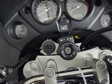 Honda CBF 600, 1000, одинарное USB-разъемное крепление