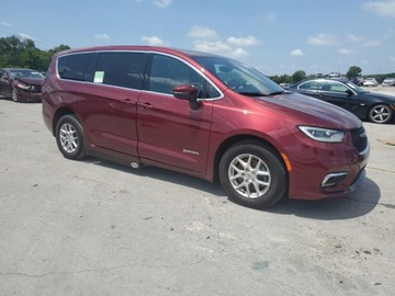 Chrysler Pacifica II 2023 Chrysler Pacifica Touring 2023 3.6l 3.6 Benzyna 287KM, zdjęcie 4