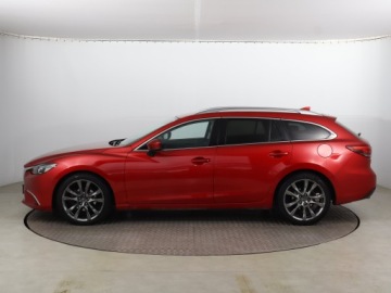 Mazda 6 III Kombi Facelifting 2016 2.2 SKYACTIV-D I-ELOOP 175KM 2017 Mazda 6 2.2 Skyactiv-D, Salon Polska, Serwis ASO, zdjęcie 2