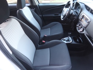 Toyota Yaris III Hatchback 5d Facelifting 2017 1.5 Dual VVT-iE 111KM 2017 Toyota Yaris 1.5 Dual VVT-i, Salon Polska, zdjęcie 8