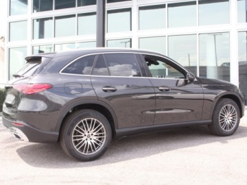 Mercedes GLC C254/X254 Coupe 2.0 220d 197KM 2025 GLC 220 d 4-Matic Avantgarde 2.0 (197KM) 2025, zdjęcie 1