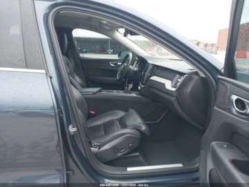 Volvo XC60 II 2021 Volvo XC 60 t5 inscripton, 2021r., 4x4, 2.0L 2.0 Benzyna 250KM, zdjęcie 8