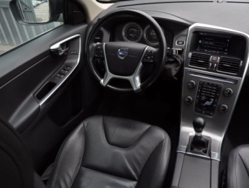 Volvo XC60 I SUV 2.0 D3 136KM 2013 Volvo XC60 D3, Skóra, Navi, Klima, Klimatronic, zdjęcie 6
