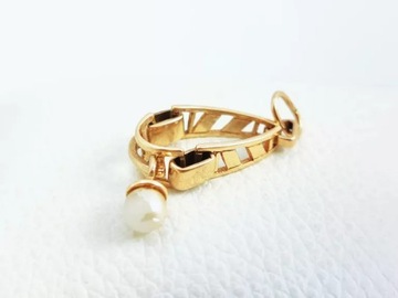 ЗОЛОТОЙ КУЛОН P585 2,80 Г 35 ММ СИНТ. ЖЕМЧУГ