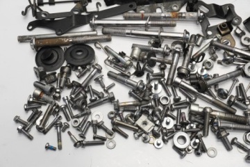 TRIUMPH SPEED TRIPLE 1050 11-16 БОЛТЫ ВИНТЫ