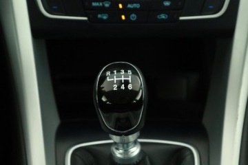 Ford Mondeo V Kombi 2.0 TDCi 150KM 2018 Ford Mondeo 2.0 TDCI, Salon Polska, 4X4, Klima, zdjęcie 14