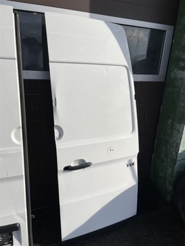 ДВЕРЬ ПРАВАЯ + ЗАДНЯЯ H2 VW CRAFTER II LB9A 17-