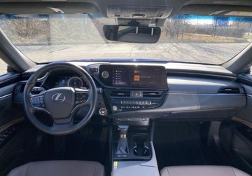 Lexus ES VII (XV70) Sedan Facelifting 300h 218KM 2023 Lexus ES 300h F Sport Design VAT 23 Salon PL Lexus Mikolajczak Leszno, zdjęcie 3