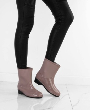 РОЗОВЫЕ КОРОТКИЕ ЖЕНСКИЕ РЕЗЬБОВЫЕ БОТИНКИ 38