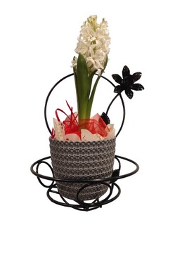 Металлическая настенная подставка для цветов с розой