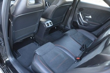 Mercedes Klasa A W177/V177 Hatchback 1.3 180 136KM 2019 Mercedes A 180 1.3 AMG full led nawi kamera Androi, zdjęcie 33