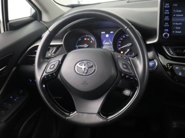 Toyota C-HR I Crossover Facelifting 1.8 Hybrid 122KM 2023 Toyota C-HR 1.8 Hybrid, Serwis ASO, Automat, zdjęcie 18