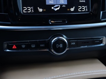 Volvo V90 II Kombi 2.0 D5 235KM 2017 Volvo V90 Cross Country D5 2.0 AWD, 231 KM, 4X4, zdjęcie 18