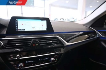 BMW Seria 5 G30-G31 Limuzyna 520i 184KM 2020 BMW Seria 5 520iFV23LED Fog lightsFotel SportowySport Line 2.0 Benzyna, zdjęcie 11