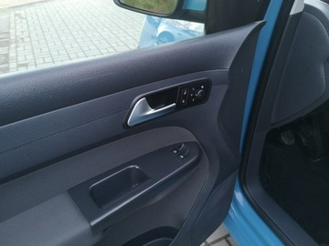 Volkswagen Caddy III Kombi Facelifting 1.6 TDI 102KM 2013 Volkswagen Caddy 1.6 TDI 102KM Long Klimatronic, zdjęcie 10