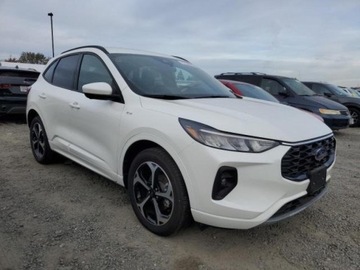 Ford Kuga III 2023 Ford Kuga 2023, 2.0L, 4x4, ST LINE PLUS, od ubezpieczalni, zdjęcie 4