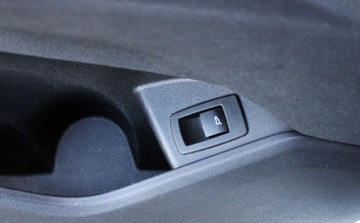 BMW X1 F48 Crossover xDrive18d 150KM 2019 BMW X1 2.0 150KM xDrive 4x4 A8 aut M Pakiet Panorama LED Skora NAVI 2.0, zdjęcie 34