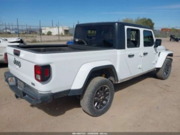 Jeep Gladiator 2022 Jeep Gladiator Overland 2022 3.6 Benzyna 285KM, zdjęcie 4