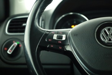 Volkswagen Polo V Hatchback 3d Facelifting 1.2 TSI BlueMotion Technology 90KM 2017 VW Polo 1.2 TSI, Salon Polska, Klima, Tempomat, zdjęcie 13