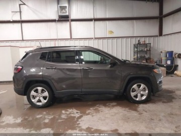 Jeep Compass II 2021 Jeep Compass Latitude 2021 2.4 Benzyna 180KM, zdjęcie 6