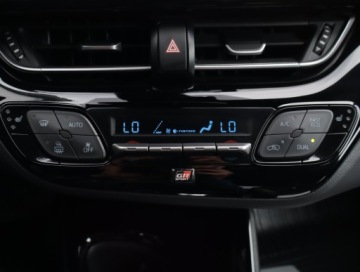 Toyota C-HR I Crossover Facelifting 2.0 Hybrid Dynamic Force 184KM 2021 Toyota C-HR 2.0 Hybrid, Salon Polska, Serwis ASO, zdjęcie 12