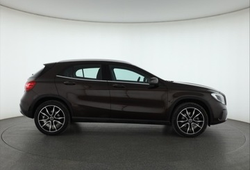 Mercedes GLA I Off-roader 2.0 220 184KM 2017 Mercedes GLA GLA 220 4MATIC, Salon Polska, 4X4, zdjęcie 5
