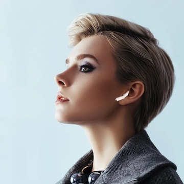 БЕСПРОВОДНЫЕ НАУШНИКИ-ВКЛАДЫШИ BLUETOOTH С МИКРОФОНОМ ИГРОВОЙ POWERBANK