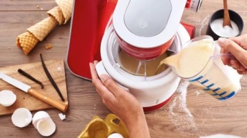 МОРОЖЕНИЦА BOSCH MUZ5EB2 ДЛЯ МАМ5