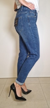 Spodnie Damskie Jeansy Modelujące Klasyczne M.SARA SUPERIOR roz. XS