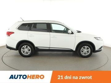 Mitsubishi Outlander III SUV Facelifting 2015 2.0 MIVEC 150KM 2016 Mitsubishi Outlander kamera grzane fotele tempomat, zdjęcie 8