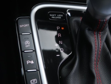 Kia Ceed III Hatchback Facelifting  1.6 T-GDI 204KM 2022 Kia Ceed 1.6 T-GDI GT, Salon Polska, Serwis ASO, zdjęcie 12