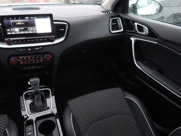 Kia XCeed PHEV 1.6 GDi Plug-in Hybrid 141KM 2022 Kia XCeed Plug-in-Hybrid, Salon Polska, zdjęcie 7