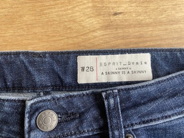 ESPRIT dopasowane jeansy W28 7/8