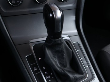 Volkswagen Golf VII Variant 1.6 TDI CR DPF BlueMotion Technology 105KM 2014 VW Golf 1.6 TDI, Salon Polska, Automat, Xenon, zdjęcie 12