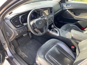 Kia Optima I Sedan 1.7 VGT CRDi 136KM 2013 Kia Optima LEDY AUTOMAT NAWIGACJA KLIMATYZACJA SKORY PARKTRONIC INFINITY, zdjęcie 4