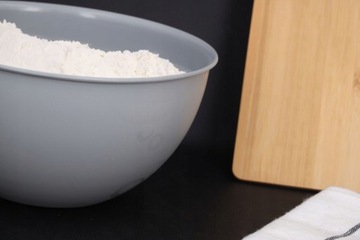 MISKA kuchenna plastikowa szara 19 cm duża 1,5l na sałatkę owoce wytrzymała