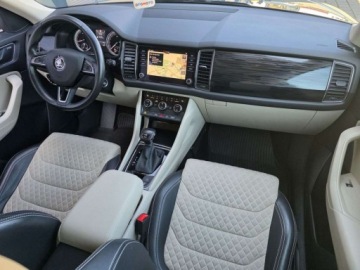 Skoda Kodiaq I SUV 1.4 TSI ACT 150KM 2018 Skoda Kodiaq 1.4 TSI 150 KM 4x4 DSG System CANTON Szyba przednia ogrzewana, zdjęcie 30