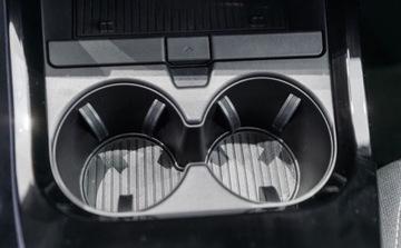 Toyota Prius V (XW60) 2.0  Hybrid Dynamic Force Plug-in 223KM 2023 Toyota Prius Plug-in 2.0 Hybrid Prestige 2.0 Hybryda 223KM, zdjęcie 32