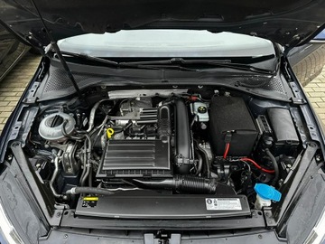 Volkswagen Golf VII Hatchback 3d 1.4 TSI BlueMotion Technology 125KM 2016 Volkswagen Golf Łopatki Grzane fotele Czujniki, zdjęcie 28