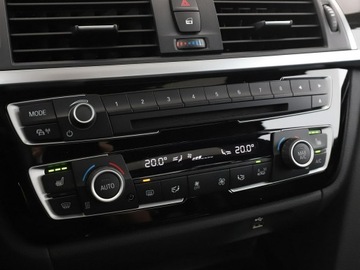 BMW Seria 4 F32-33-36 Coupe Facelifting 420d 190KM 2018 BMW 420 2.0d Automat xDrive Luxury Line Navi, zdjęcie 26