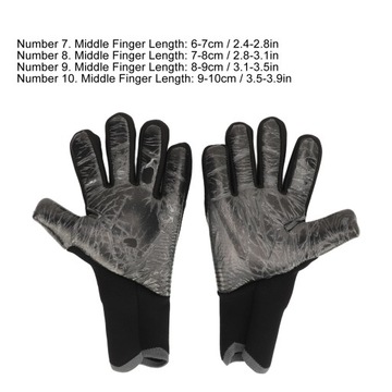 2 шт.. Футбольные вратарские перчатки.