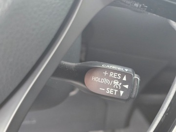 Toyota C-HR I Crossover Facelifting 2.0 Hybrid Dynamic Force 184KM 2023 Toyota C-HR 2.0 Hybrid Style Toyota C-HR 2.0 HSD,, zdjęcie 28