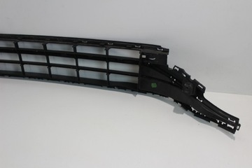 ЦЕНТРАЛЬНАЯ РЕШЕТКА ПЕРЕДНЕГО БАМПЕРА VW PASSAT B8 LIFT