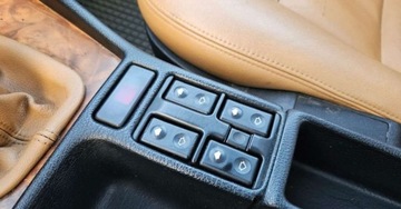 BMW Seria 5 E34 Sedan 520 i 24V 150KM 1990 BMW Seria 5 520i 150KM Klima Skora z Grecji Bez Rdzy 2.0 Benzyna 150KM, zdjęcie 13