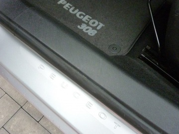 Peugeot 308 II Hatchback 5d 1.2 PureTech 130KM 2015 Peugeot 308 Benzynka, zdjęcie 36